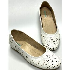 BareTraps Mariah Memory Foam Cut Out White Flats Women's Size 9 M